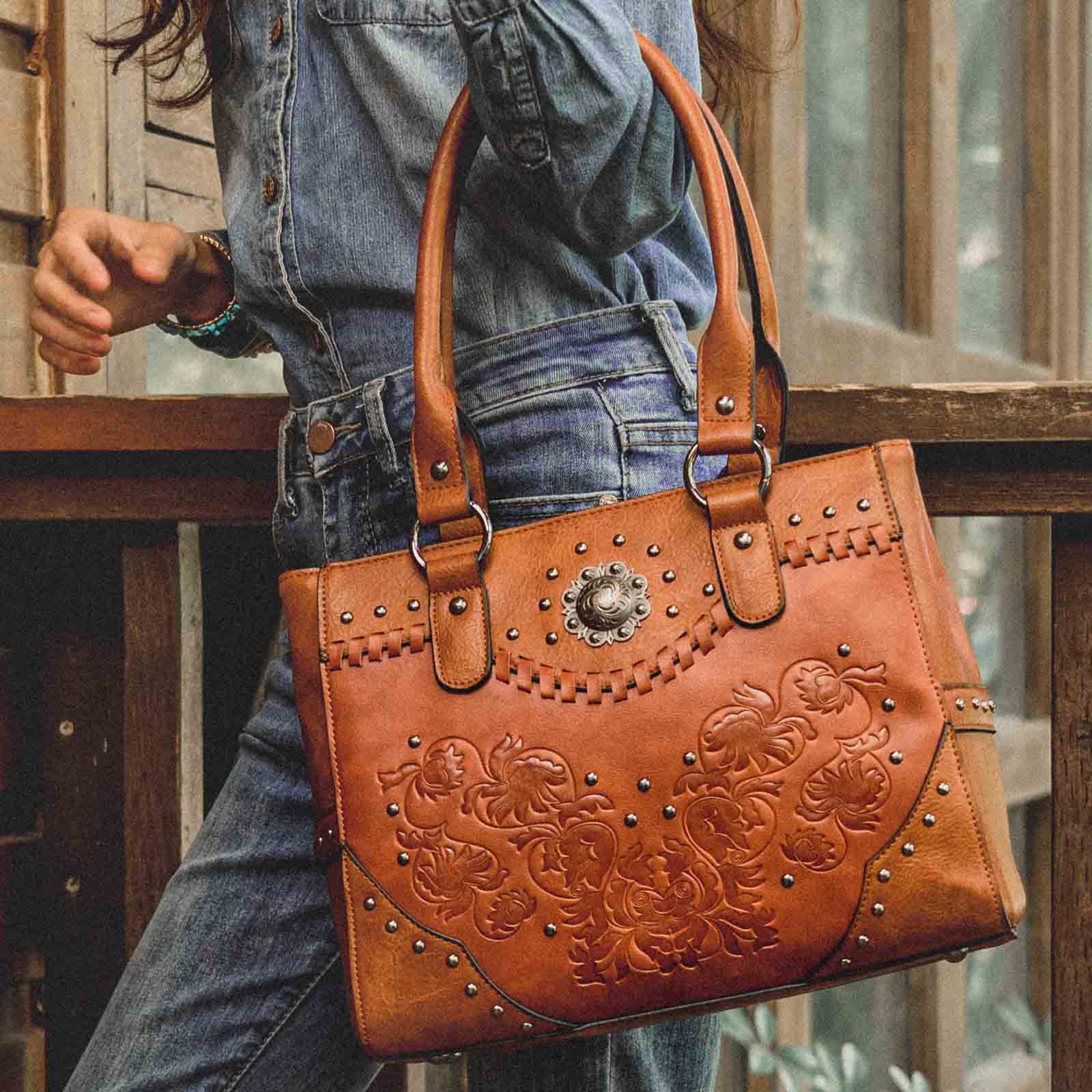 Leatherwork Thread - Tas Bahu Celela untuk Wanita Tas