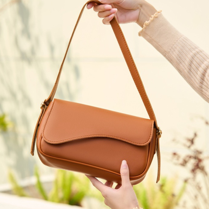 Leatherwork Essentials - Tas Selempang Ringan Bergaya Vintage dari